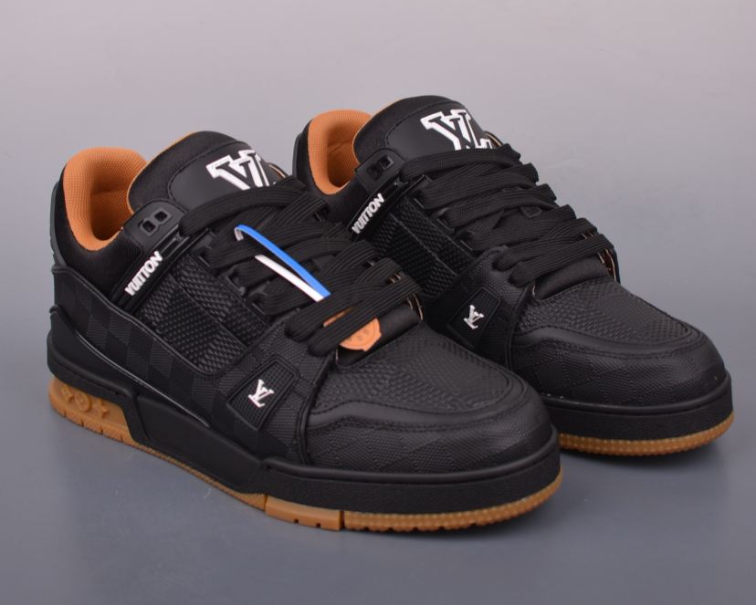 Louis Vuitton Trainer 限定聯名款運動休閒跑步鞋男女情侶款