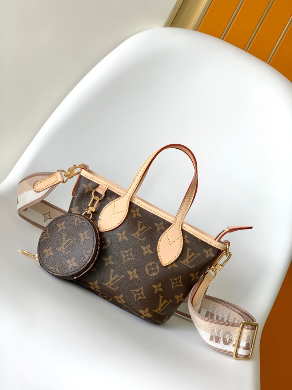 【LOUIS VUITTON】Nano Neverfull Monogram 附寬肩背帶｜老花帆布 × 小圓包 × 休閒百搭款